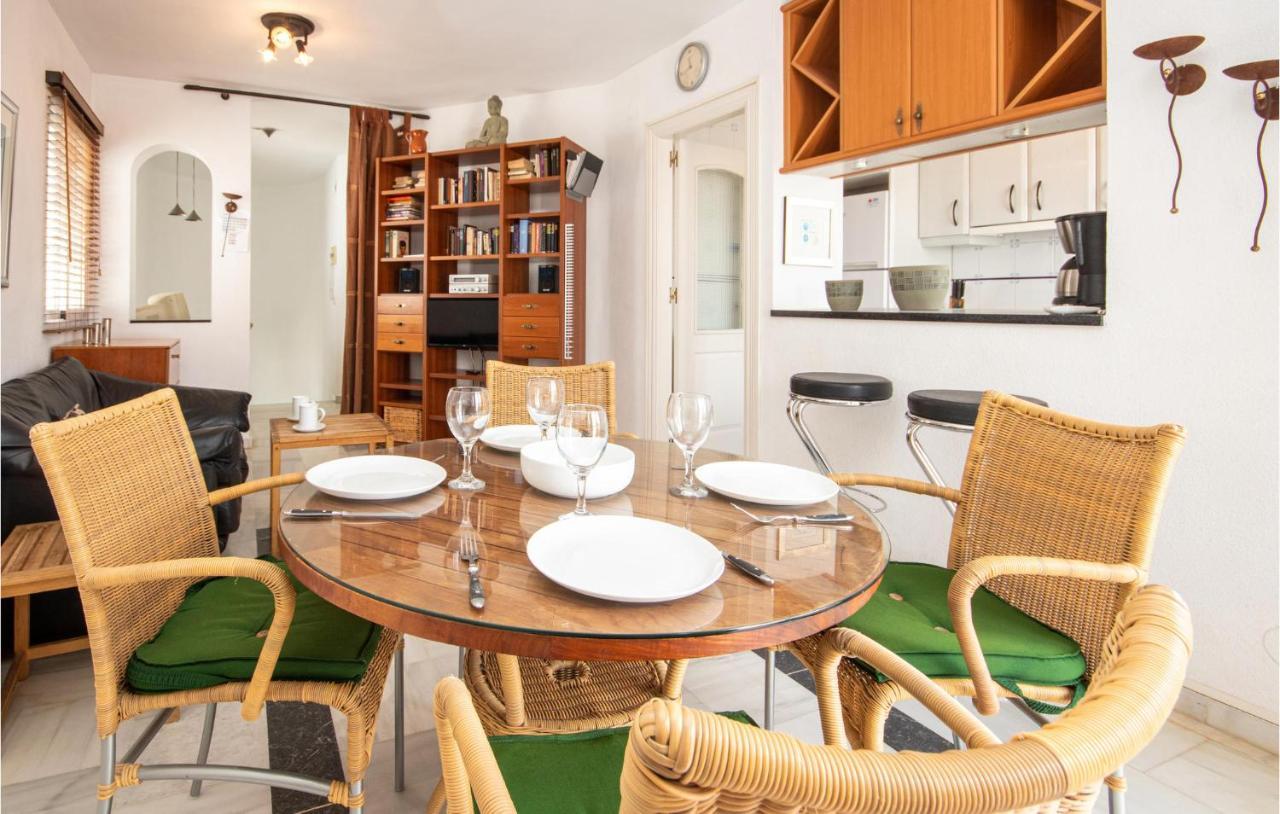 Nice Apartment In Mijas Costa With Kitchen Fuengirola Exterior foto